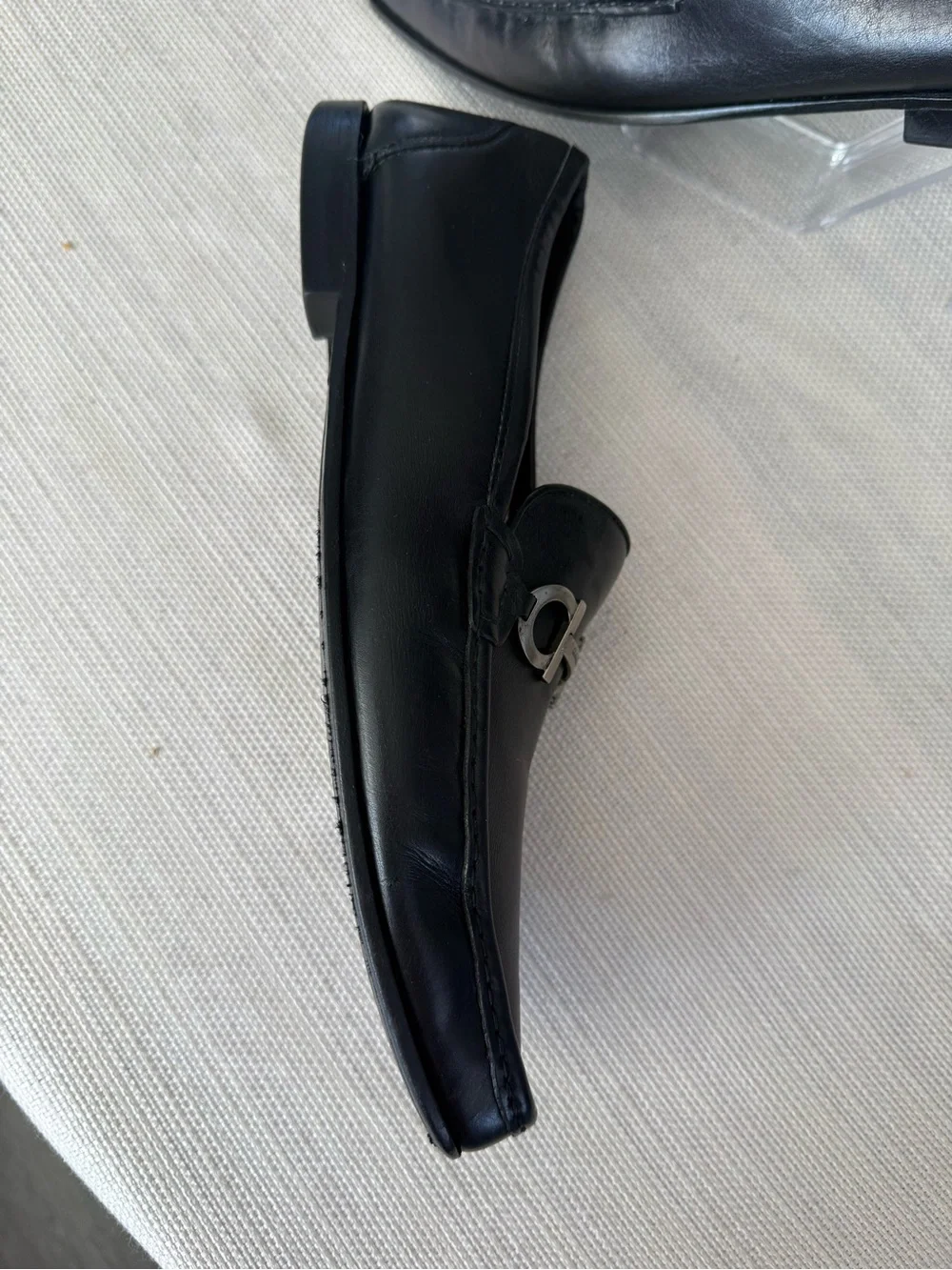 Salvatore Ferragamo mens Black Leather Bit Slip-On Loafers